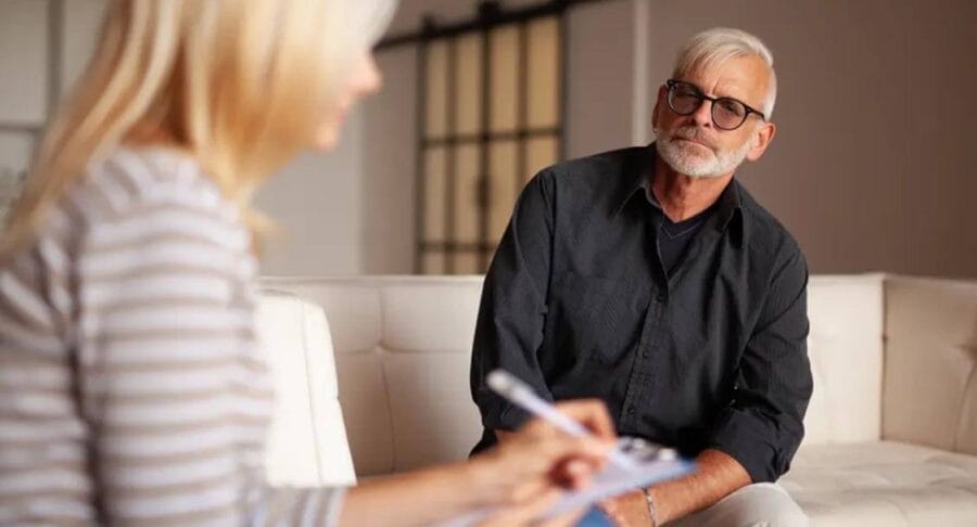 El tabú de la terapia en hombres: ¿es necesario estar pasando por algo grave para ir a terapia? 4 Beneficios de la terapia en hombres